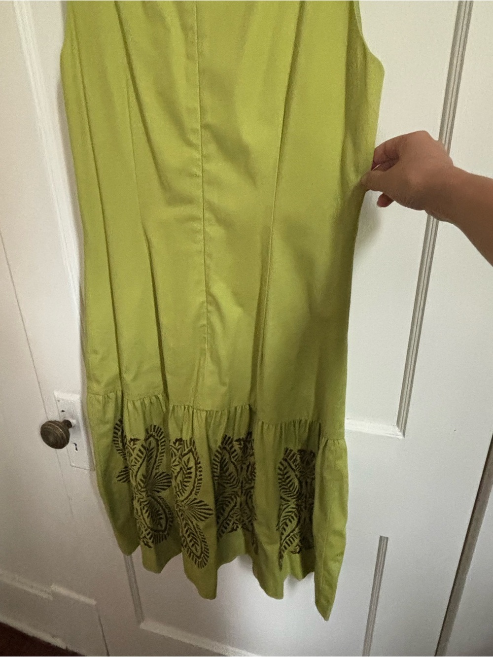 Vintage Oscar Sleeveless Chartreuse Drop-Waist Dress with Leaf Embroidery - Picture 7 of 7